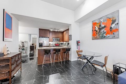 Photo 6 at 110 - 628 Fleet Street, Niagara, Toronto