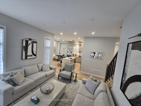 Photo 10 at 5 Norbury Crescent, Bendale, Toronto