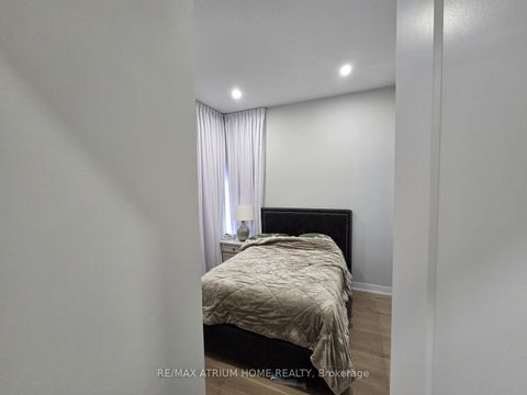 Photo 17 at 5 Norbury Crescent, Bendale, Toronto