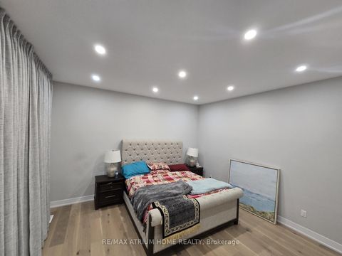 Photo 19 at 5 Norbury Crescent, Bendale, Toronto