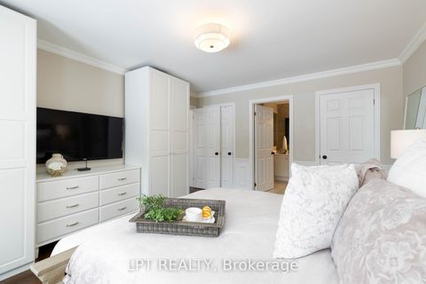 Photo 18 at 18 Canal Street, Keswick South, Georgina