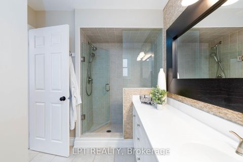 Photo 20 at 18 Canal Street, Keswick South, Georgina