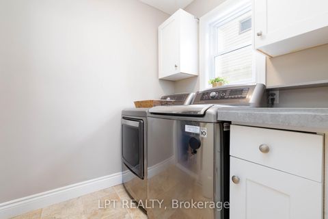 Photo 21 at 18 Canal Street, Keswick South, Georgina