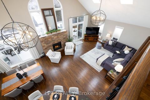 Photo 25 at 18 Canal Street, Keswick South, Georgina