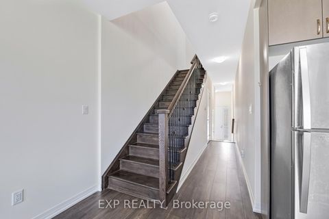 Photo 22 at 122 Turnberry Lane, Painswick South, Barrie