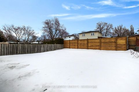 Photo 16 at 8 Parkington Crescent, Woburn, Toronto