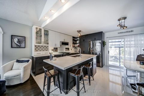 Photo 7 at 53 Highcastle Avenue, Keswick North, Georgina