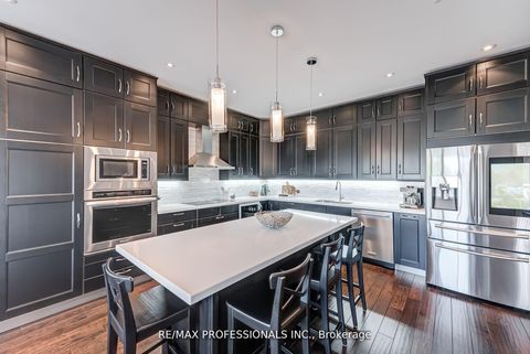Photo 6 at 372 Silverthorn Avenue, Eglinton West, Toronto