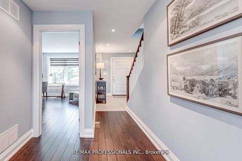 Photo 21 at 372 Silverthorn Avenue, Eglinton West, Toronto