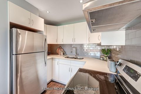 Photo 40 at 372 Silverthorn Avenue, Eglinton West, Toronto