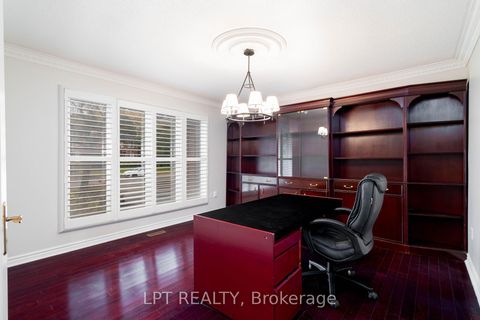 Photo 11 at 35 Dennis Drive, King City, King