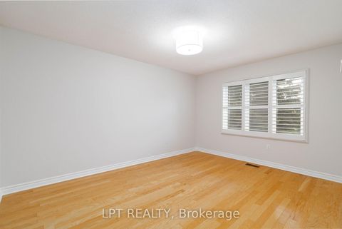 Photo 27 at 35 Dennis Drive, King City, King