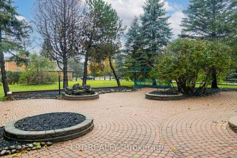 Photo 32 at 35 Dennis Drive, King City, King