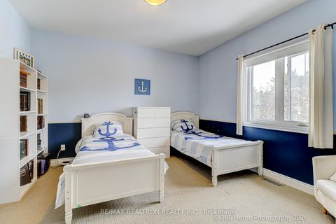 Photo 18 at 7 Stadacona Drive, Lawrence, Toronto