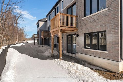 Photo 10 at 197 Durham Avenue, Rural Barrie Southeast, Barrie