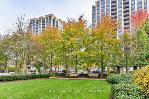 Photo 3 at 2007 - 21 Hillcrest Avenue, Willowdale East, Toronto