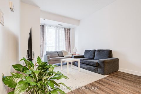 Photo 2 at 413 - 200 Sackville Street, Regent Park, Toronto