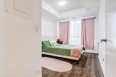 Photo 8 at 413 - 200 Sackville Street, Regent Park, Toronto