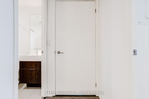 Photo 11 at 413 - 200 Sackville Street, Regent Park, Toronto