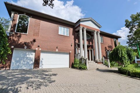 Photo 3 at 116 Goulding Avenue, Newtonbrook West, Toronto