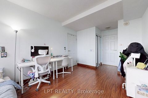 Photo 8 at PH 6 - 15 Maplewood Avenue, Cedarvale, Toronto