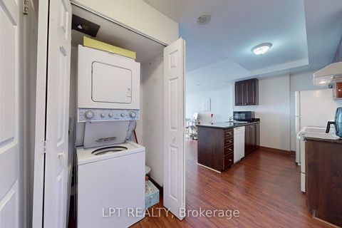 Photo 11 at PH 6 - 15 Maplewood Avenue, Cedarvale, Toronto