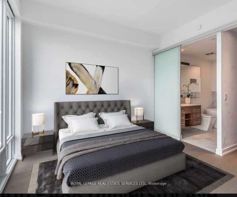 Photo 9 at 2910 - 488 University Avenue, Chinatown, Toronto