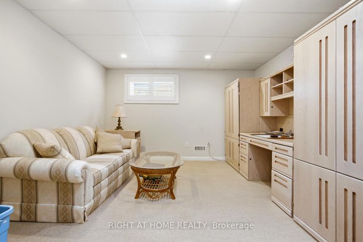 Photo 37 at 295 Waterbury Crescent, Port Perry, Scugog