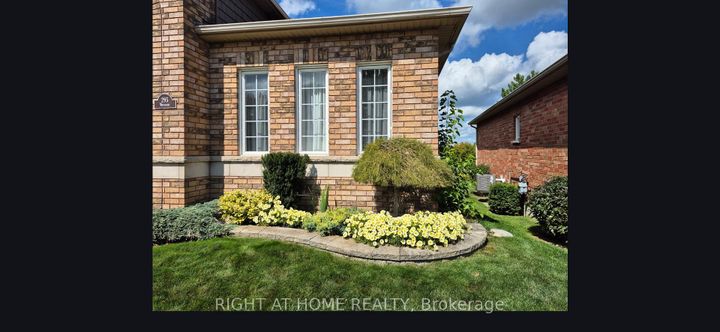 Photo 40 at 295 Waterbury Crescent, Port Perry, Scugog