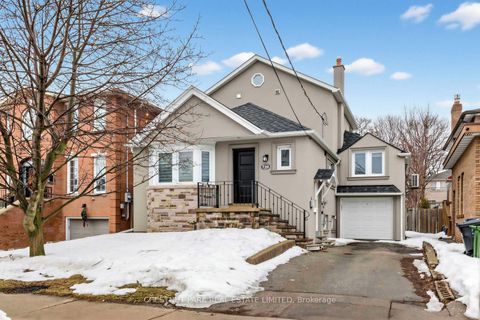 Photo 0 at 736 Glencairn Avenue, Lawrence, Toronto