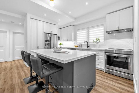 Photo 14 at 736 Glencairn Avenue, Lawrence, Toronto