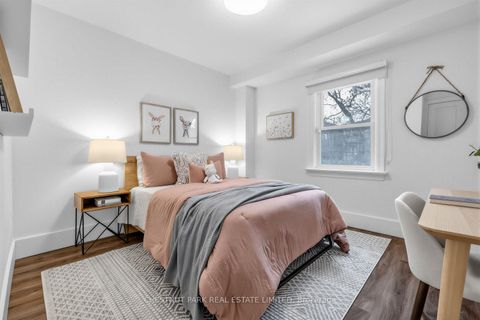 Photo 18 at 736 Glencairn Avenue, Lawrence, Toronto