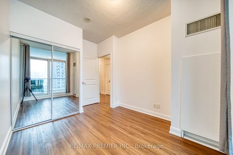 Photo 25 at 1404 - 1 Scott Street, Waterfront Communities C1, Toronto