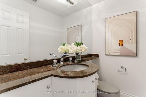 Photo 18 at 123 Lord Seaton Road, Windfields, Toronto