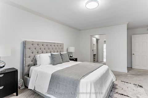 Photo 20 at 123 Lord Seaton Road, Windfields, Toronto