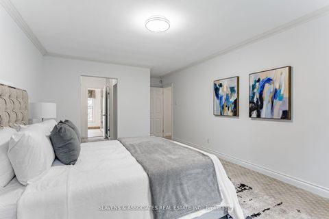 Photo 21 at 123 Lord Seaton Road, Windfields, Toronto