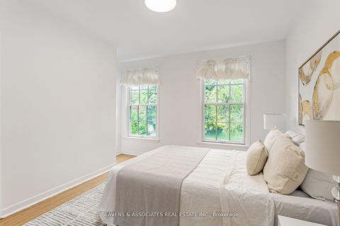 Photo 24 at 123 Lord Seaton Road, Windfields, Toronto