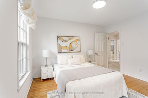 Photo 25 at 123 Lord Seaton Road, Windfields, Toronto