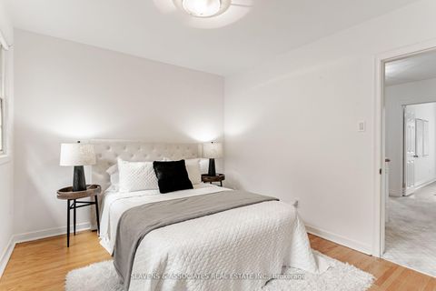 Photo 29 at 123 Lord Seaton Road, Windfields, Toronto