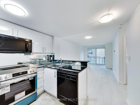 Photo 10 at 711 - 300 Bloor Street E, Moore Park, Toronto