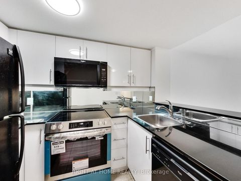 Photo 11 at 711 - 300 Bloor Street E, Moore Park, Toronto