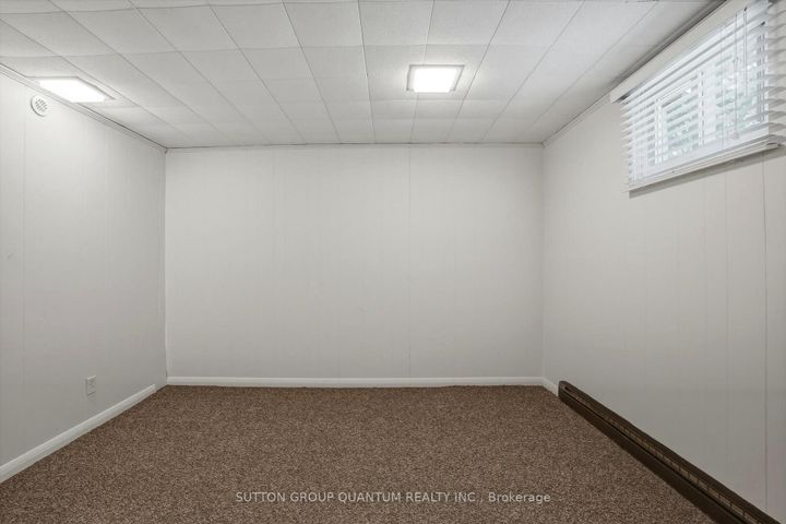 Photo 35 at 1814 Barsuda Drive, Clarkson, Mississauga