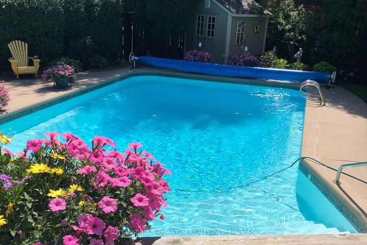 Photo 39 at 1814 Barsuda Drive, Clarkson, Mississauga