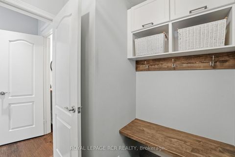 Photo 19 at 107 - 16 Bonnell Crescent, Aurora Estates, Aurora