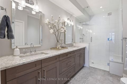 Photo 22 at 107 - 16 Bonnell Crescent, Aurora Estates, Aurora