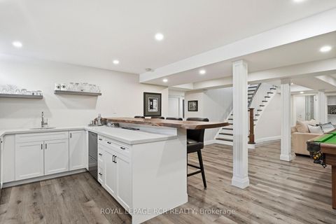 Photo 31 at 107 - 16 Bonnell Crescent, Aurora Estates, Aurora