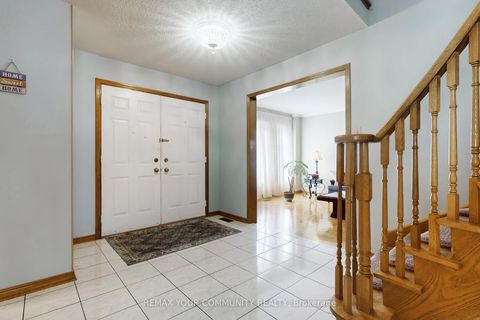 Photo 17 at 142 Waterside Crescent, Maple, Vaughan