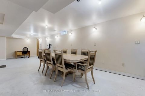 Photo 30 at 142 Waterside Crescent, Maple, Vaughan