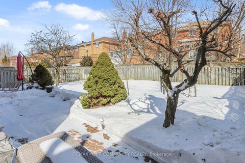 Photo 35 at 142 Waterside Crescent, Maple, Vaughan