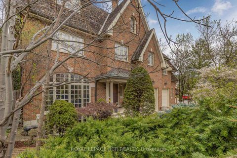 Photo 2 at 34 Garden Avenue, South Richvale, Richmond Hill